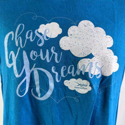 DI "Chase Your Dreams" Graphic T-Shirt